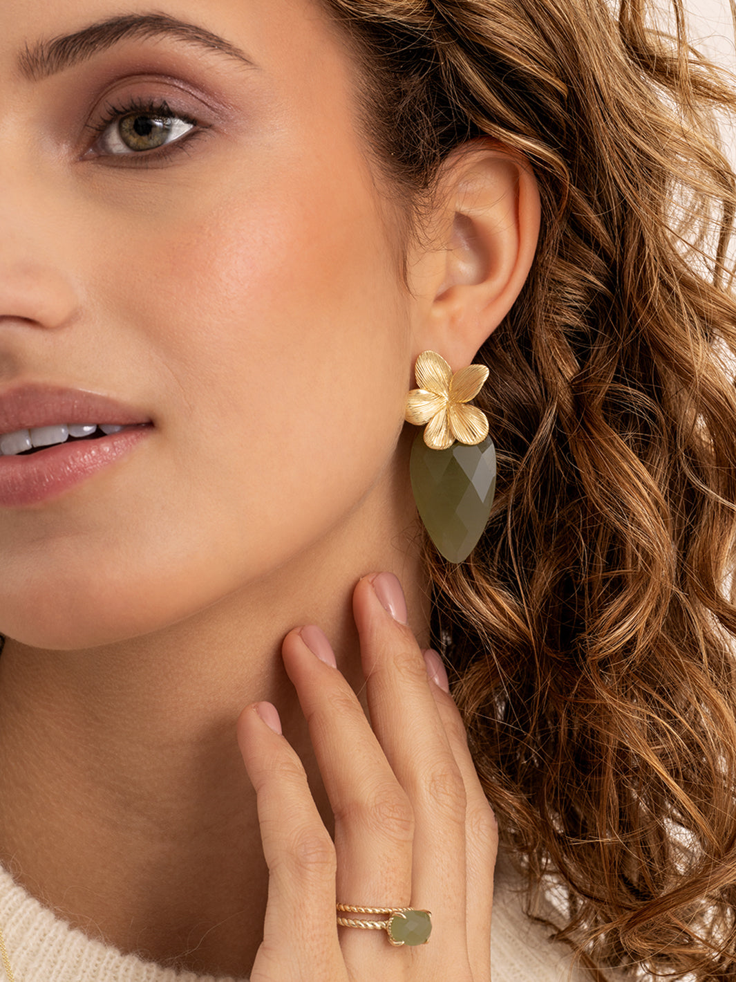 Lime Jade Blossom Flora Push Back Oorbellen set | Goudkleurig