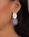 Laat je oren schitteren met de Amethyst Large Oval Round Clip Oorbellen Set van Sparkling - ronde goudkleurige oorstekers en prachtige amethyst edelstenen in een mix & match concept.