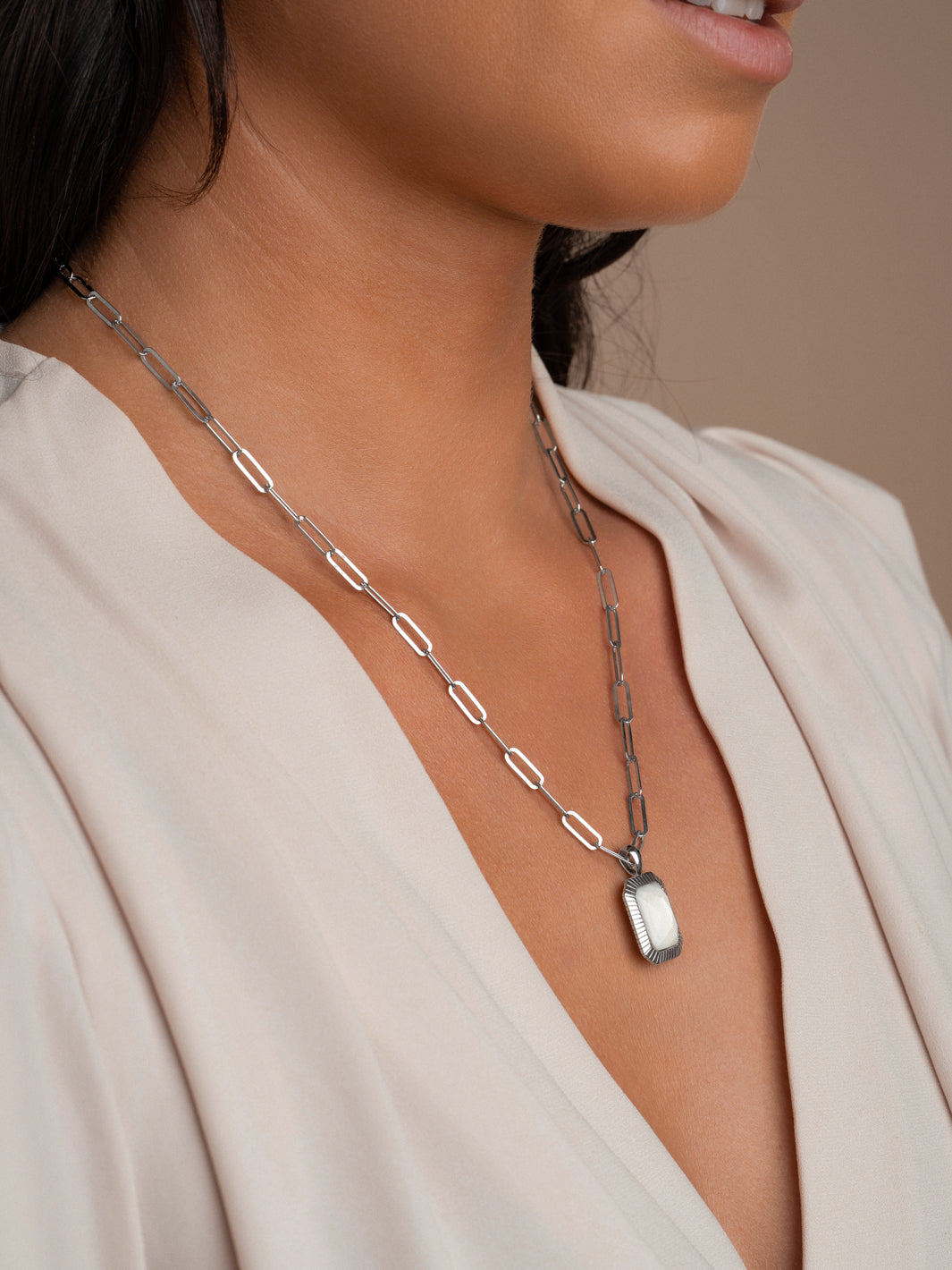 echt zilveren collier voor dames met parel edelsteen