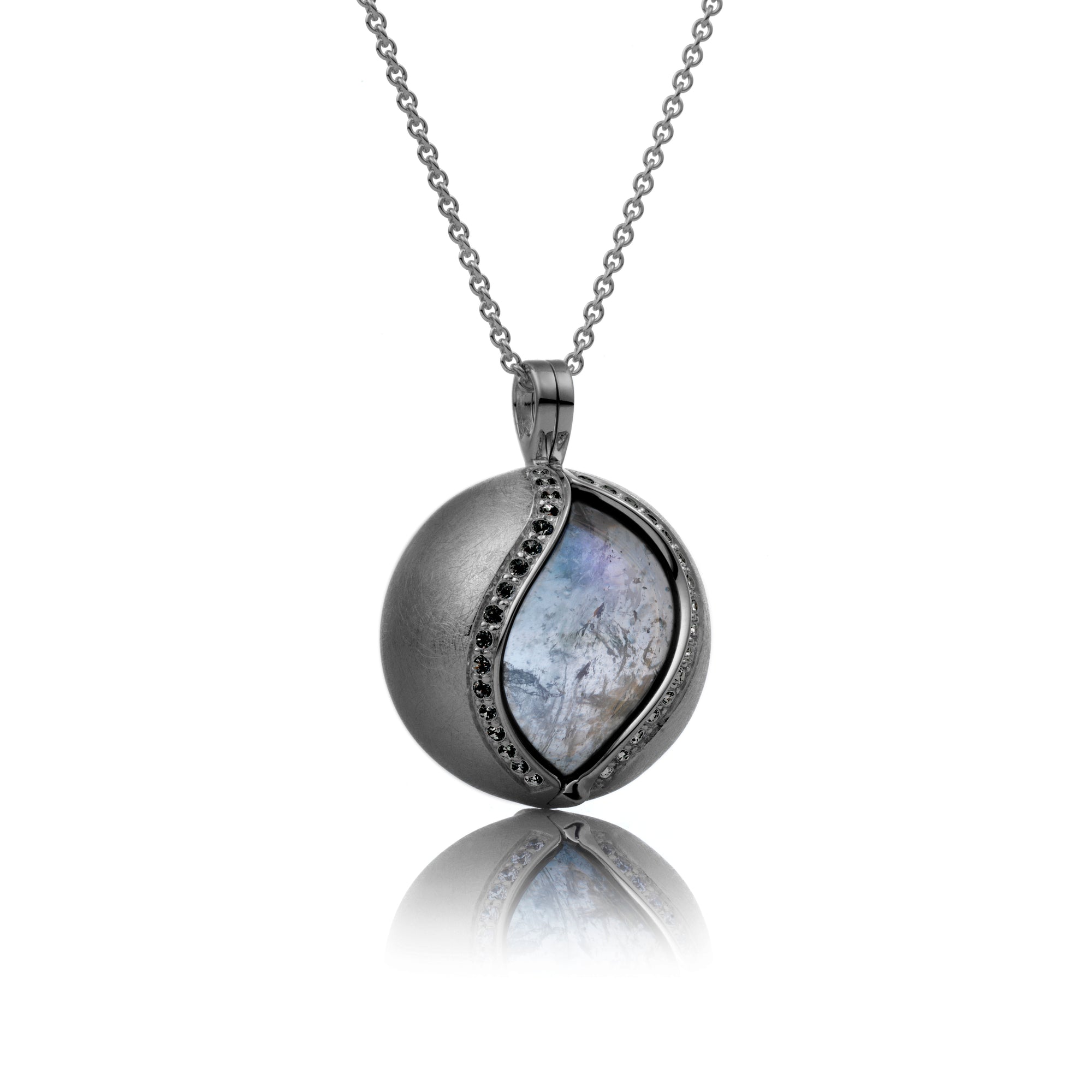 The Core Black - Crystal Ice Mat, 20mm pendant