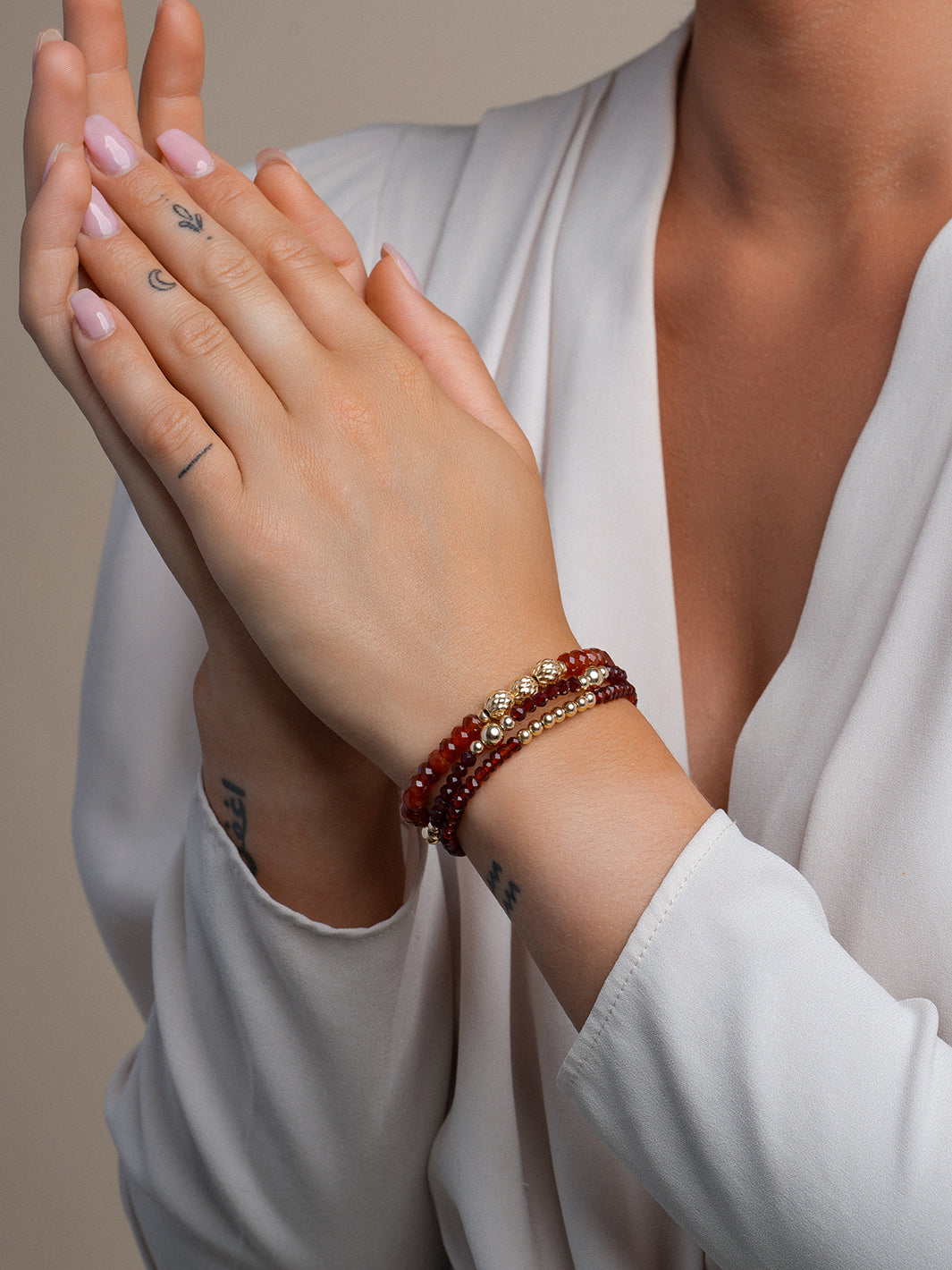 Sparkling Kralen Armband van Ruby Quartz Edelsteen #kleur_goud